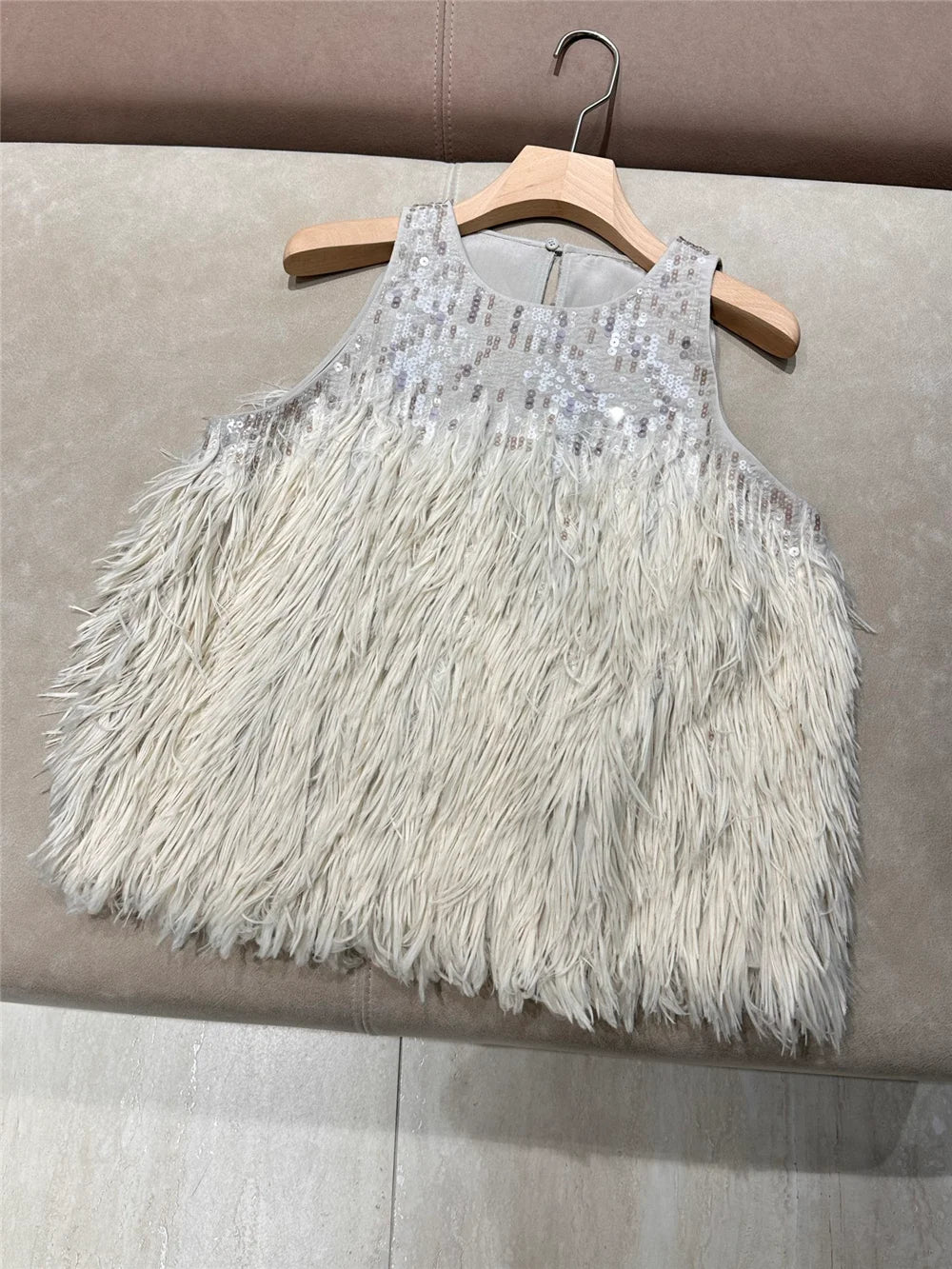 2026 Autumn/Winter New Arrival: Elaborately Crafted Feather and Sequin Vest and Skirt Woman Clothes 2-Piece Set