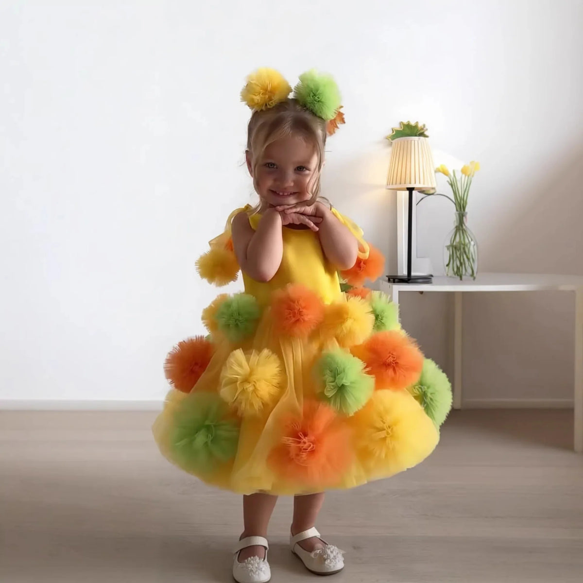 Customized O-neck Flower Girl Dresses For Wedding Tulle 2026 Knee Length Pageant Gown Kids Sleeveless First Communion Gown